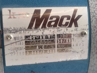 Řezačka látek KM - 10