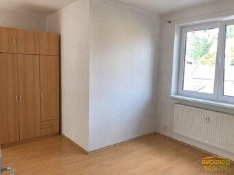 Prodej světlého a prostorného bytu 3+KK u Hamerského rybníka - 10