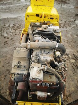 Jezkovy valec wacker rt8 - 10