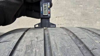 Letní pneu 265/35/19 Michelin - 10