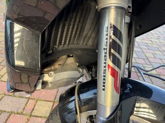 KTM 950 - 10