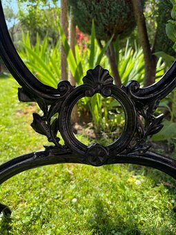 Obdélníkový stůl ze šicího stroje SINGER - 10