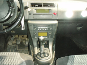 CITROEN C4 HATCHBACK 1.4i 16V KFU 65kW 2007 - 10