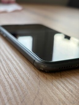 IPhone 11 - 128GB - 10