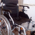 INVALIDNÍ VOZÍK-46CM-ODLEHČEN-BRZDY PRO DOPROVOD - 10