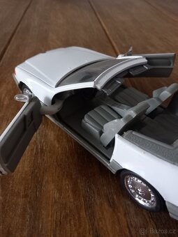 Model Mercedes-Benz Sl 500 R129 žehlička - 10