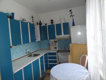 Prodej rodinného domu, 269 m² + pozemek 2 528 m² – Jesenice - 10