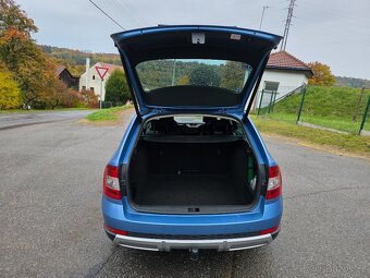 Škoda Octavia Combi Scout III r.v.2016 110kw 6rych.manual - 10