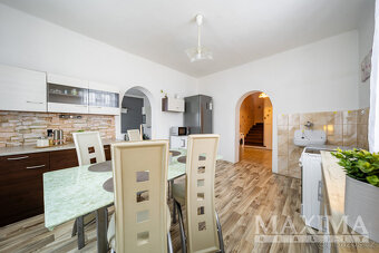 Dům 3+1 o ploše 98 m2 - Lišov, Lišov - 10