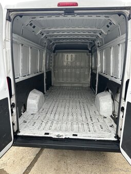 Opel Movano 2022/5 - 10