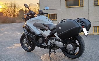 Honda VFR 800X Crossrunner - 10