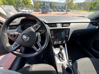 Škoda Octavia 3 1.6 TDI, 180 000km, automat - 10