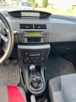 Prodám Citroen C4 coupe 1.4 16v r.v 2005 - 10