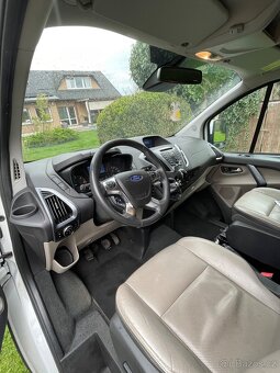 Ford Tourneo Custom 2.2TDCi 114kW ve výbavě TITANIUM 8.míst - 10