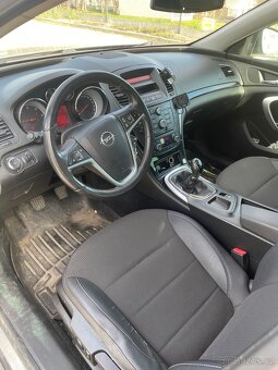 Opel Insignia 2.0 CDTI - 10