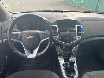 Chevrolet Cruze 1.6i 1.majitel ČR 99.000km - 10