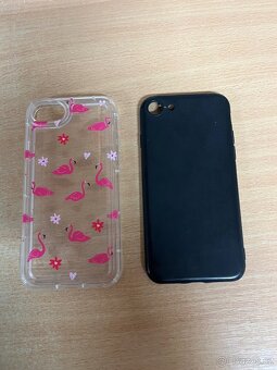 Apple iPhone SE 2020 Product Red - 10