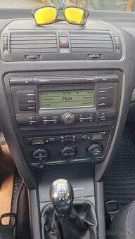 Škoda Octavia 2.0 TDI bkd 103 Kw, r.v. 2006, STK 5/2027. - 10
