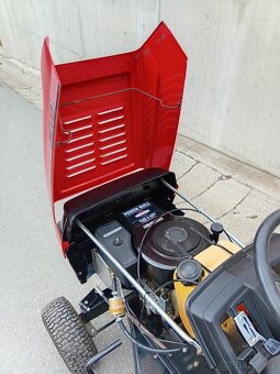 Prodám zahradní traktor MTD 12Hp - 10