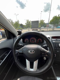 Prodám auto KIA CEED - 10
