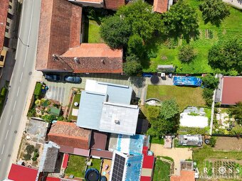 Prodej rodinného domu 6+1 s garáží a vinným sklepem, Blučina - 10