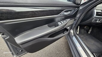 BMW Řada 7, BMW 750 i 390KW - 10