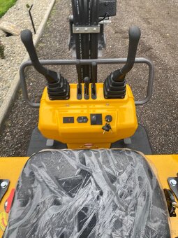 Pásový minibagr Gorila G10S Lite - Povánoční akce - 10