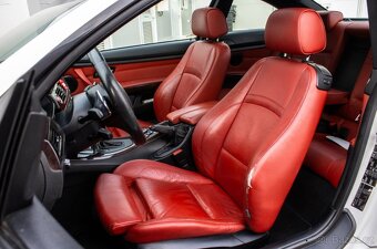 BMW E92 330d xDrive 180kw AT/6 2010 - 10