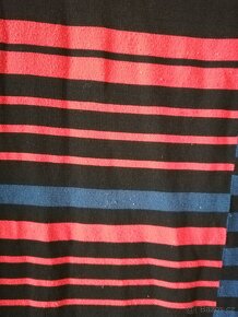 Dámské svetrové šaty zn. Desigual vel. M - 10