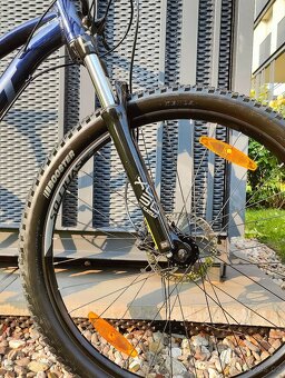 Scott Contessa Active 40 (2022), kola 27,5" - 10