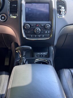 DODGE DURANGO 5.7 R/T / 6 míst / - - 10