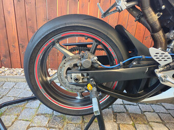 Yamaha R1, 10/05, RN12, 43tis km, Arrow, pěkná - 10