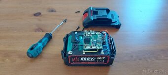 Aku Rázový utahovák+2aku(Ne Makita 18V)+nabíječka, nové. - 10