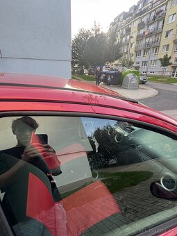 Citroën C3 1.1i, 44 kW – hatchback, červená - 10