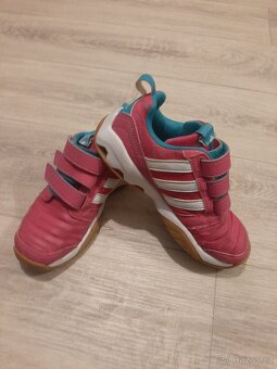 Boty různé velikosti - 10