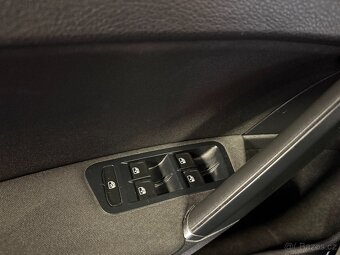 Volkswagen Golf 1,2 TSI 81kW,LOUNGE,SERVISKA - 10