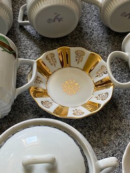 hrnek hrneček porcelán konvička servis nádobí retro - 10