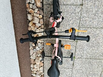 Dětské kolo b.twin 2v1 14" jako nové + postranní kolečka - 10