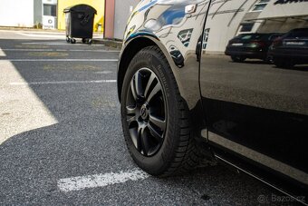 Opel Corsa 1.4 16V Cosmo - 10