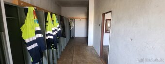 Multifunknční areál - dílny, kanceláře, byty - 10