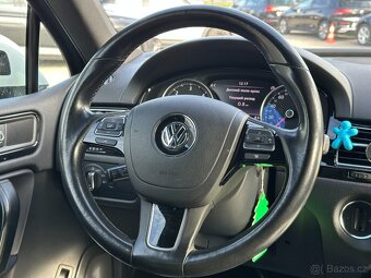 Volkswagen Touareg 2012 - 10