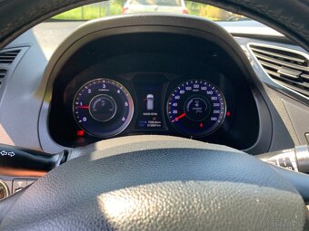 Hyundai i40 - 10