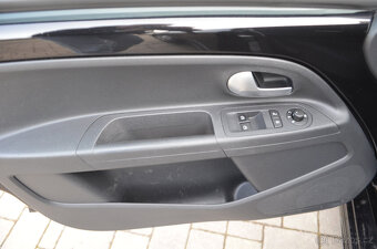 PRODÁM VW E-UP FACELIFT 2021 UNITED BAT 38KWH, DPH - 10
