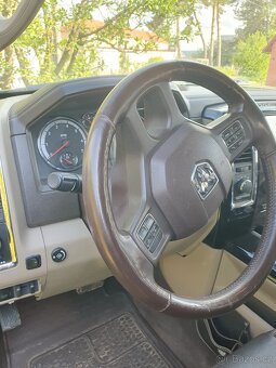 Dodge Ram 1500 5.7 Hemi - 10