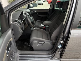 Volkswagen Touran 1,4 TSI 103kW DSG TREND TOP STAV - 10