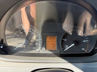 Mercedes-Benz Vito 109CDi - 10