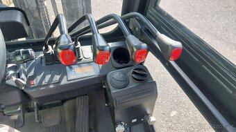 Vysokozdvižný vozík Capstan 1,8 LPG - 10