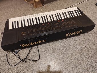 Technics kn440-5 oktáv.keyboard,dnamika,mnoho nástrojů,rytmů - 10