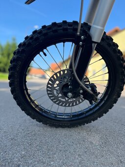 Pitbike Sky Ram 125 – lehce jetý, super stav - 10