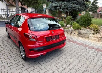 Peugeot 206 1,1 i Nová STK Klima benzín - 10